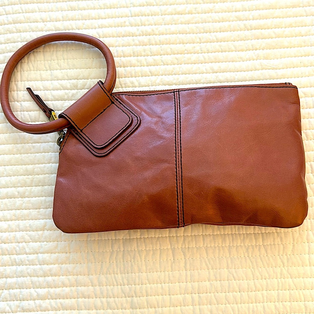 HOBO Sable Wristlet